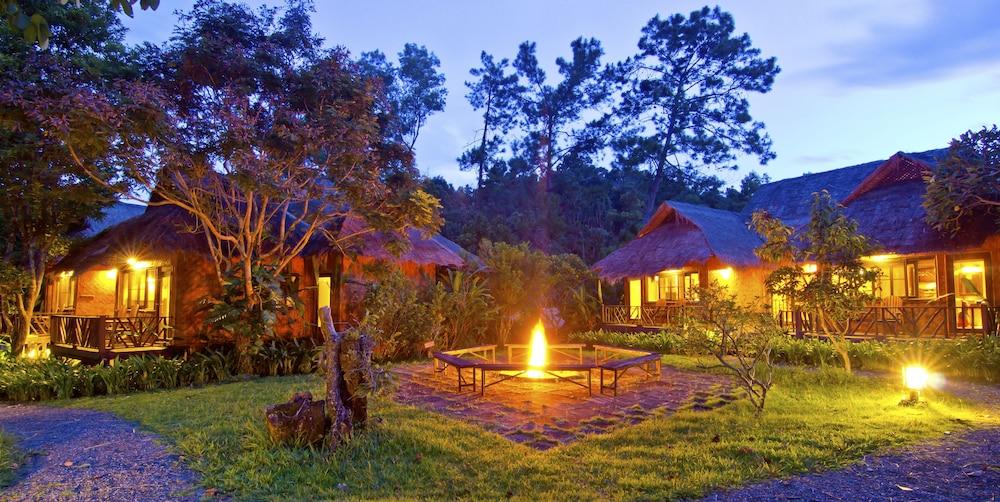 מאה רים Hmong Hilltribe Lodge מראה חיצוני תמונה