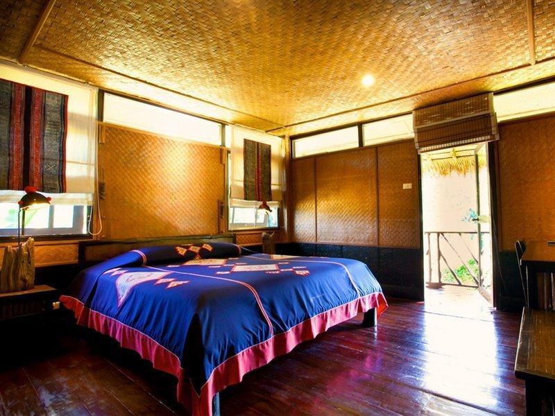 מאה רים Hmong Hilltribe Lodge מראה חיצוני תמונה